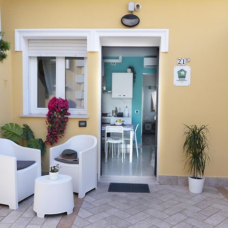 Residence Yellow Rimini Buitenkant foto