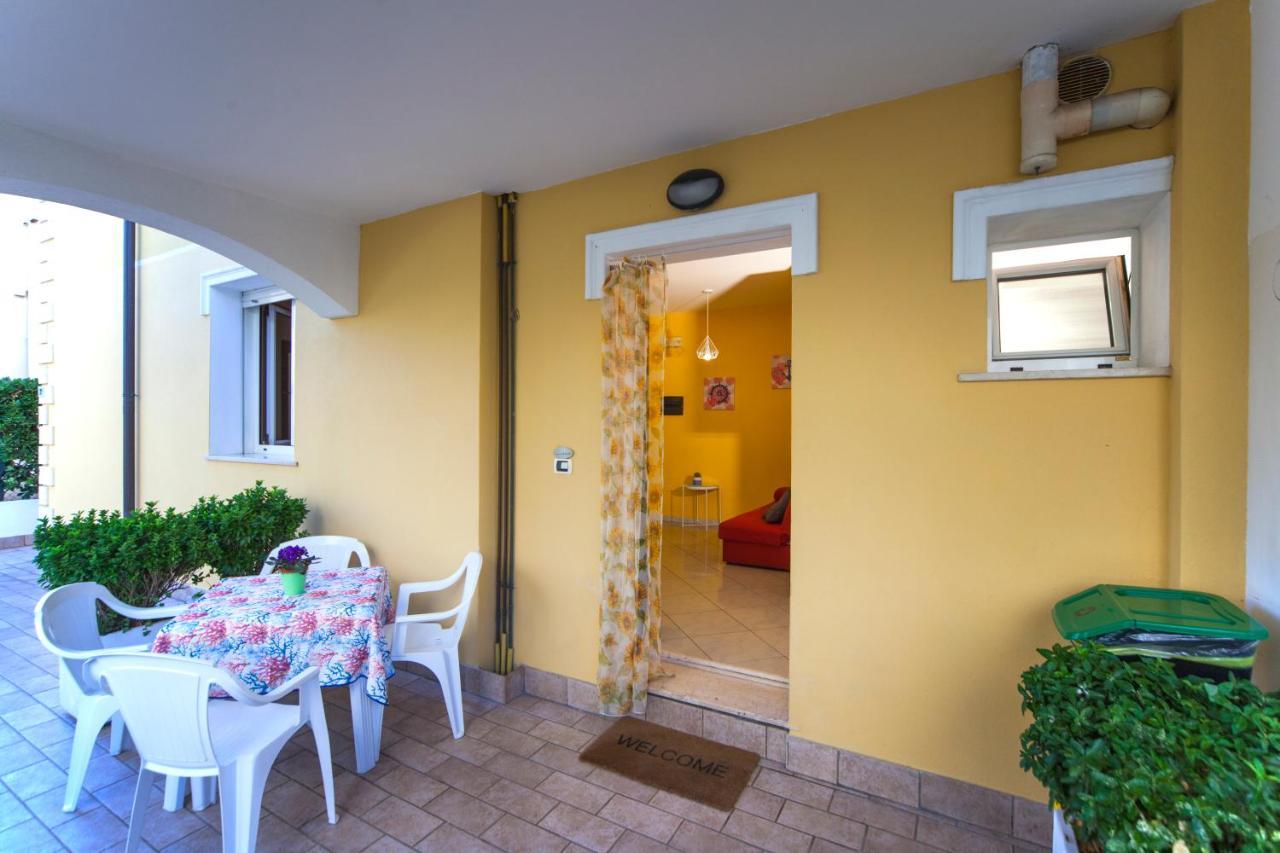 Residence Yellow Rimini Buitenkant foto